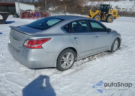 2014 Nissan Altima 2.5 Sv z USA, uszkodzony, nr VIN 1N4AL3AP4EC404598